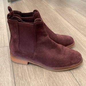 Burgundy Clark’s genuine suede chelsea boots